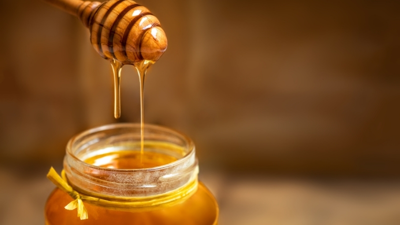 Mutfakta Şaşırtan Temizlik Sırrı! Çilekleri Saniyeler İçinde Arındırıyor Adsiz tasarim 2 6 - Marmara Bölge Gazetesi