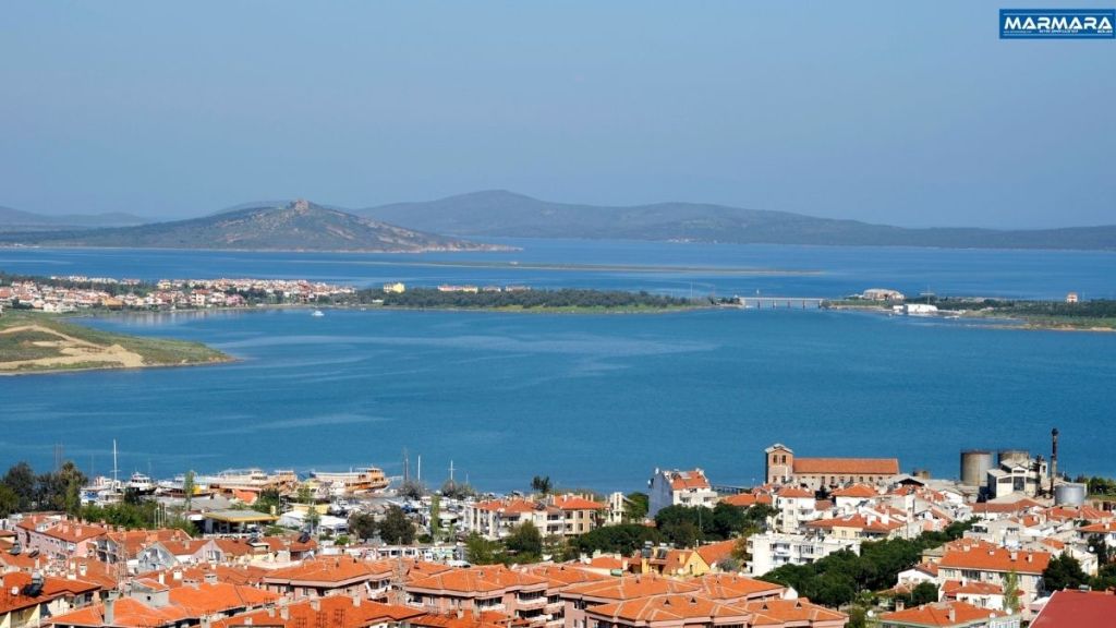 Ayvalık’ın Taşlar Arasındaki Mucizesi! Adsiz tasarim 2025 05 12T152918.958 - Marmara Bölge Gazetesi