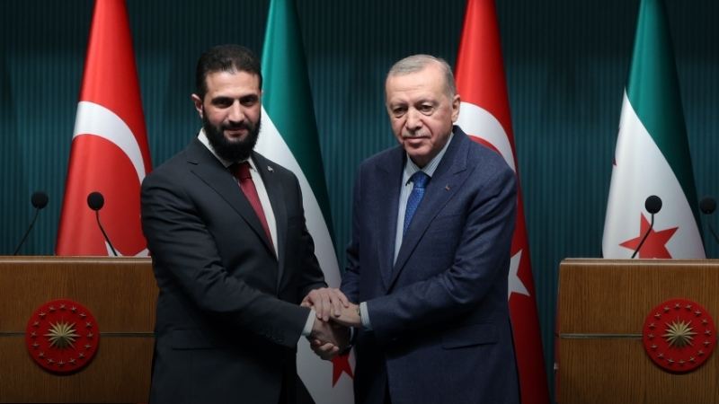 Türkiye Suriye’ye Asgari Destek Vercek! Adsiz tasarim 2025 07 23T135852.063 - Marmara Bölge Gazetesi