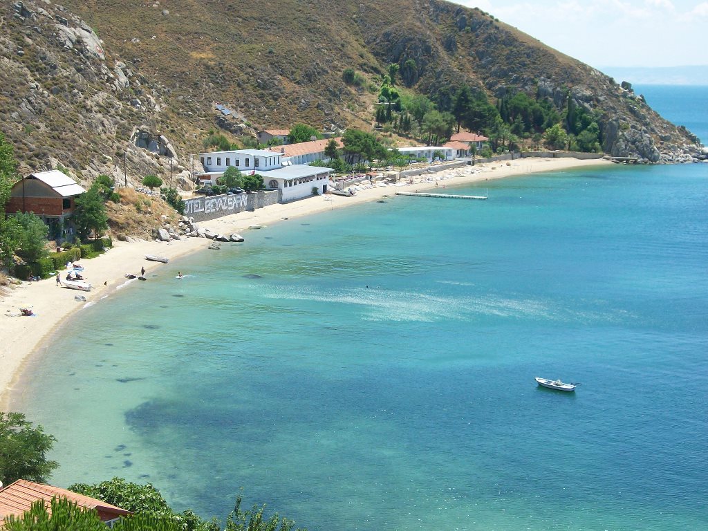 Şehir Kalabalığından Uzaklaşıp Sessizliğe ve Masmavi Sulara Kavuşacağınız Eşsiz Bir Tatil Noktası avsa adasi - Marmara Bölge Gazetesi