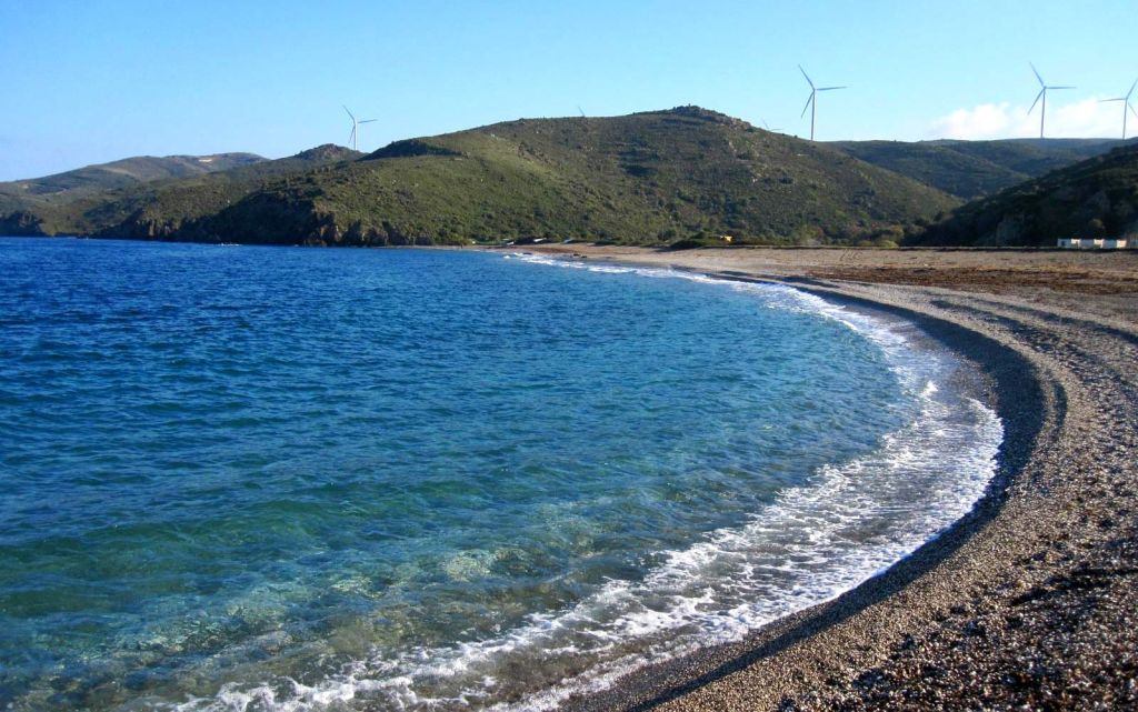 Cam Gibi Deniz, Sessizlik ve Huzur: İzmir’in Saklı Cenneti Tuzla Plajı - Marmara Bölge Gazetesi