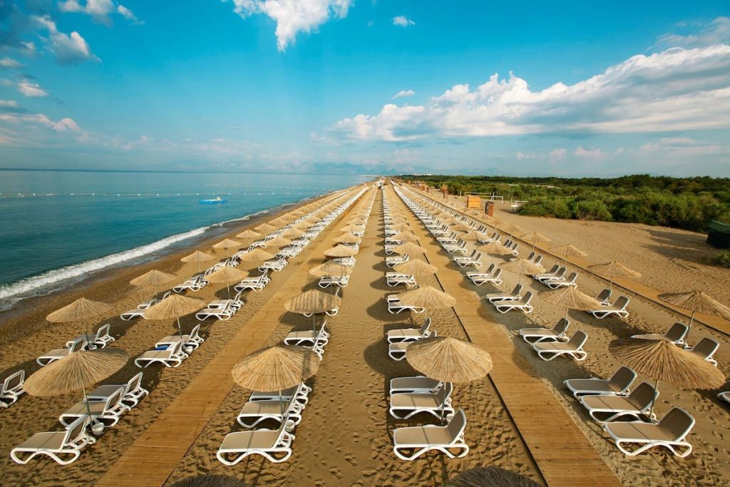 Akdeniz’in Altın Kumları Belek’te Parlıyor belek plajlari JDDJJYVPYAWT0NGVVQFTUE0MF6BJTR - Marmara Bölge Gazetesi