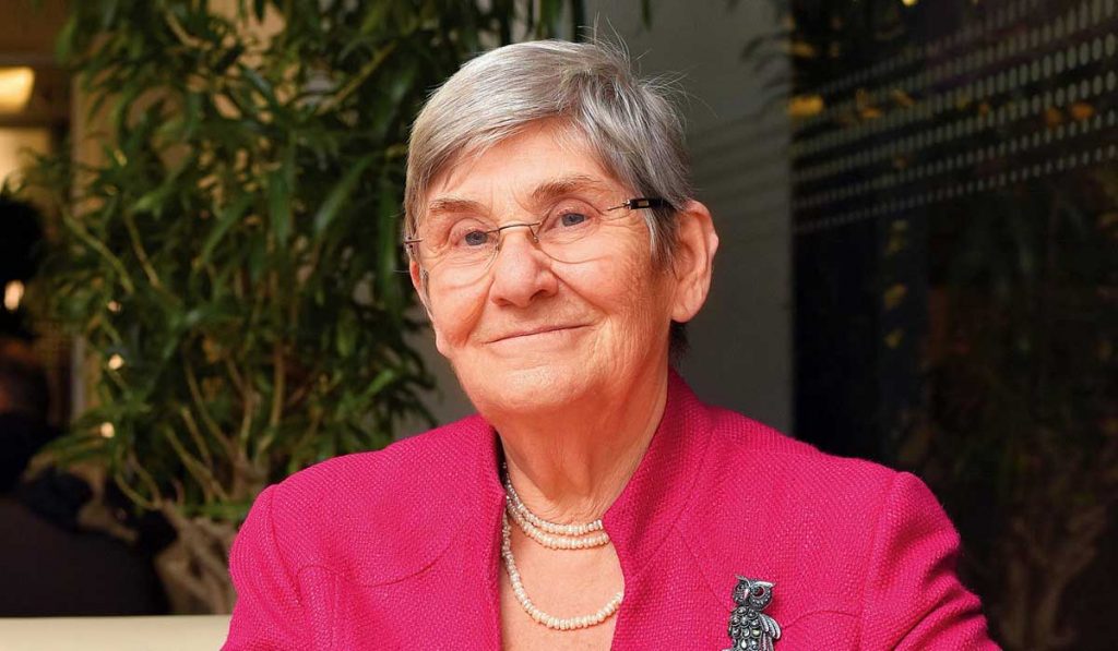 Zihin Çöküyor, Vücut Savunmasız Kalıyor! Diş Dolgularınız Beyninizi Zehirliyor! canan karatay kimdir hayati ve eserleri 1024x597 1 - Marmara Bölge Gazetesi