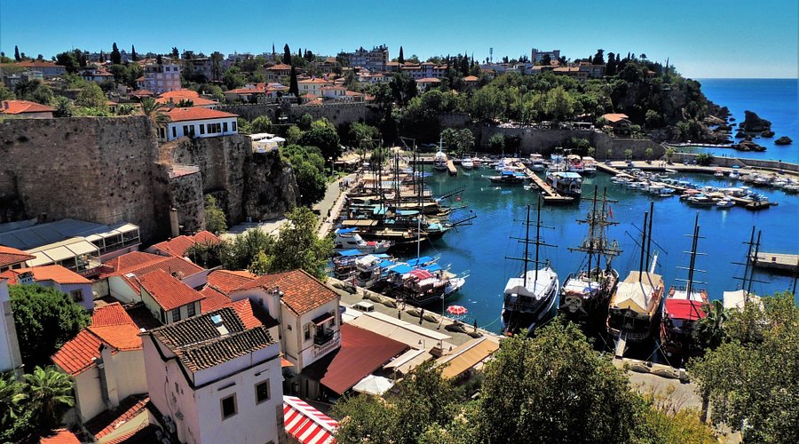 Her Köşesi Hayranlık Uyandıran, Kendine Has Bir Ruh Taşıyan Semt harbour from lift - Marmara Bölge Gazetesi
