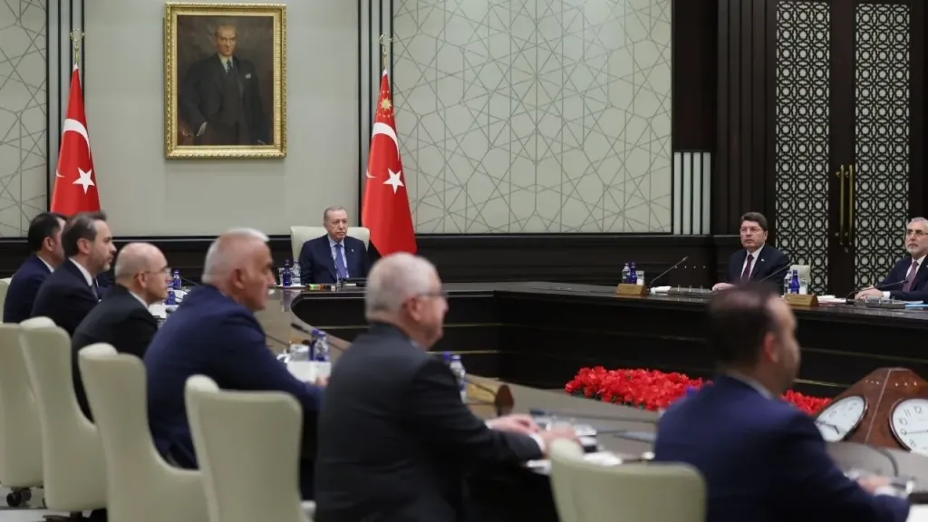 Cumhurbaşkanı Recep Tayyip Erdoğan’ın başkanlığında Cumhurbaşkanlığı Kabinesi Beştepe'de toplandı. Gündem