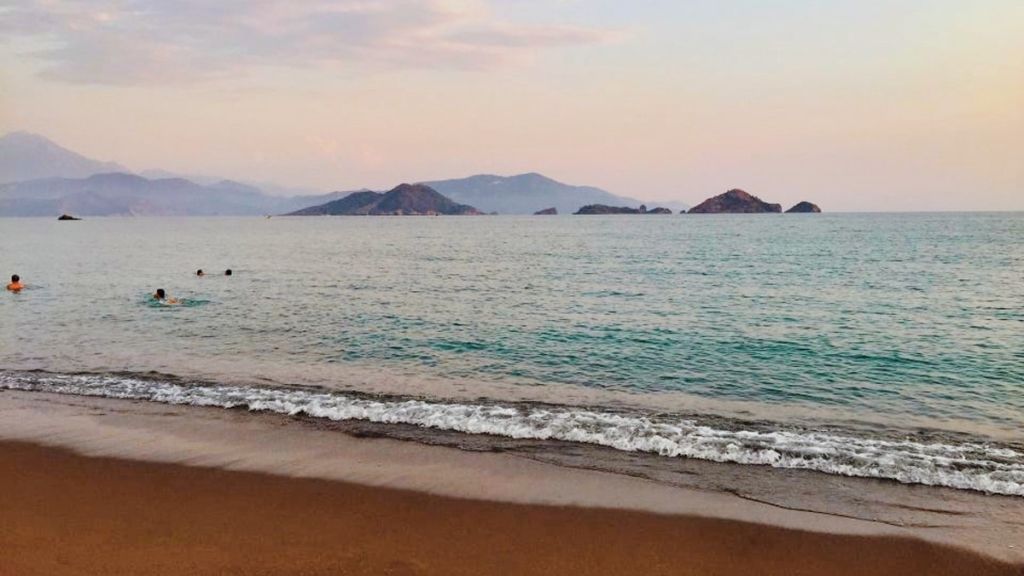 Doğal Güzelliğiyle Hayran Bırakan Sessiz Koy karaot plaji fethiye mugla - Marmara Bölge Gazetesi