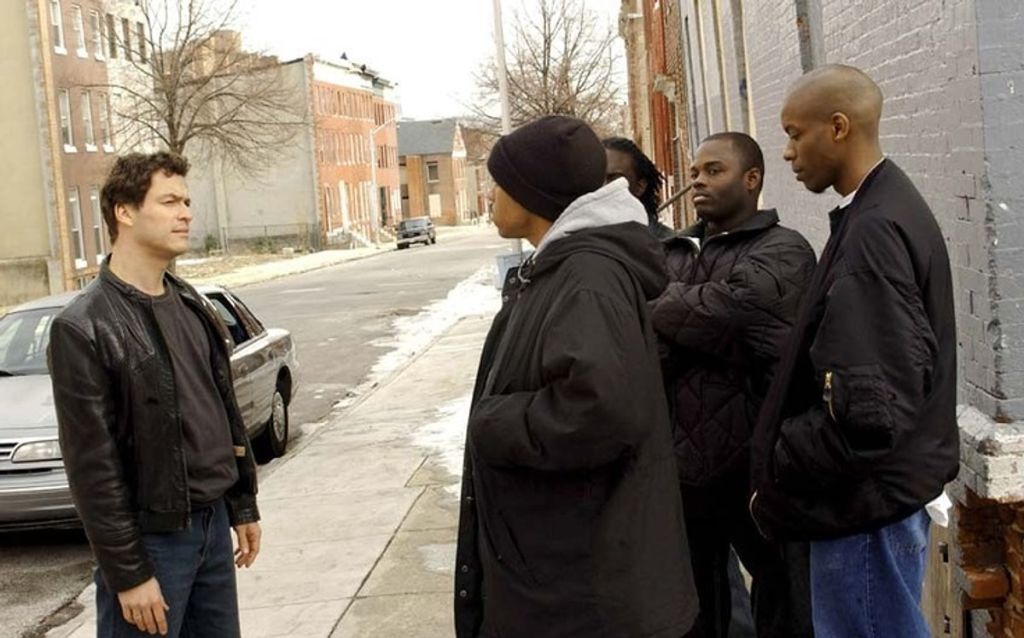 The Wire Dizisi Ne Anlatıyor? Efsane Yapımın Konusu, Oyuncuları ve Merak Edilen Tüm Detaylar s 17390989535df27efb1dc4f8938ca9a7686c8563 - Marmara Bölge Gazetesi