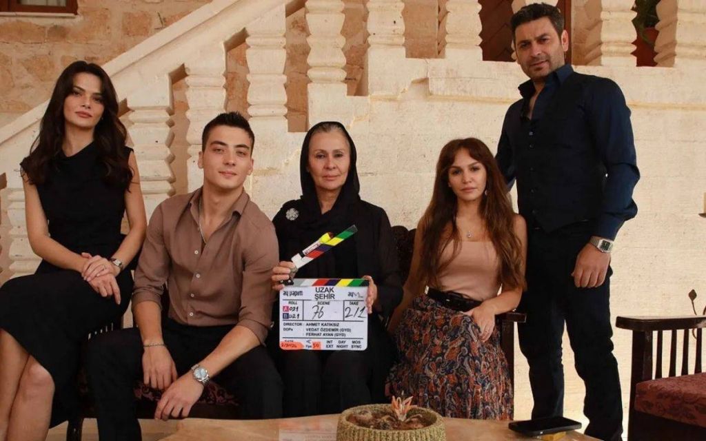 Kanal D’nin büyük ilgi gören dizisi Uzak Şehir, merakla beklenen