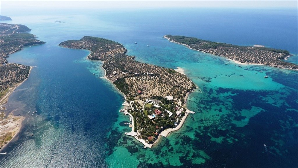 Beyaz Kumları ve Turkuaz Deniziyle Bu Ada Ege’nin Maldivleri 15012021104512308 - Marmara Bölge Gazetesi