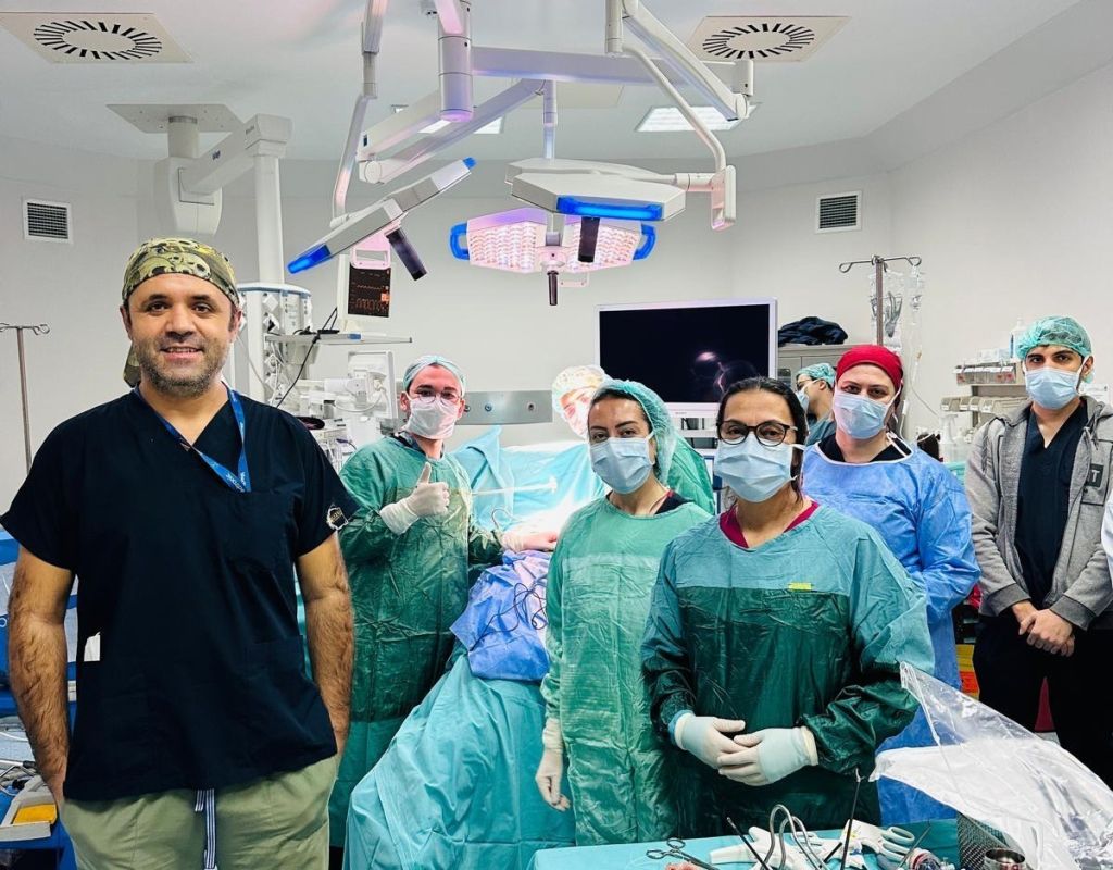 Fazla Kilo Artık Kader Değil! Balıkesir’de Obezite Cerrahisi Merkezi Açıldı 527651097 1184748570348999 458434918350558818 n - Marmara Bölge Gazetesi