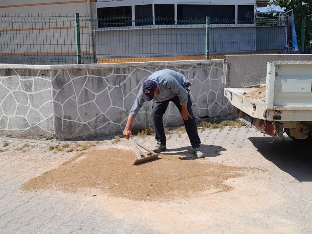 Dursunbey’de Belediye Sahada! 528230616 18479305798079512 4688729187231587093 n - Marmara Bölge Gazetesi