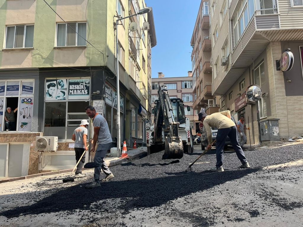 Bandırma’da Her Mahalleye Güvenli ve Konforlu Yol 528581424 18321658465225400 7732281523011628994 n - Marmara Bölge Gazetesi