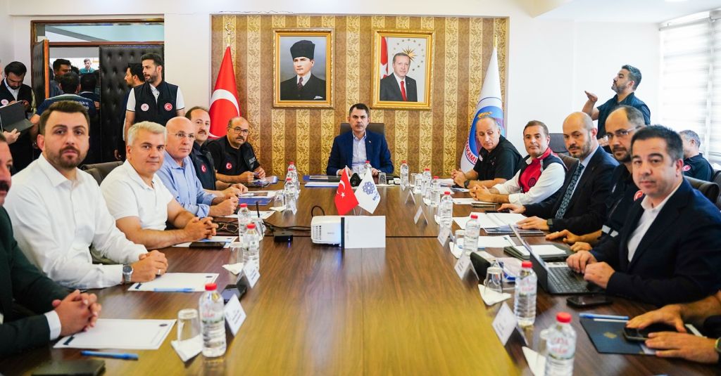 Sındırgı Depreminde 193 Bina Yıkıldı ya da Ağır Hasarlı! Bakan Kurum Konuştu 531364277 18285976420280182 3881101717350762936 n 1 - Marmara Bölge Gazetesi