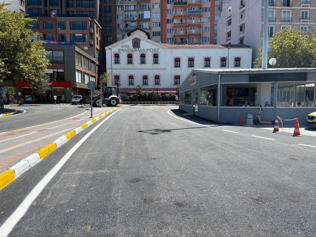 Bandırma’nın O Caddesi Tanınmaz Hale Geldi! 531429335 18322448053225400 3914105958468244250 n - Marmara Bölge Gazetesi