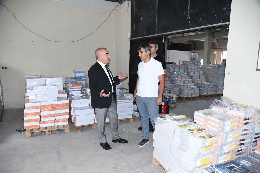 Ücretsiz Ders Kitapları Yola Çıkıyor! 535456982 18037426490677787 9180366560263536305 n - Marmara Bölge Gazetesi