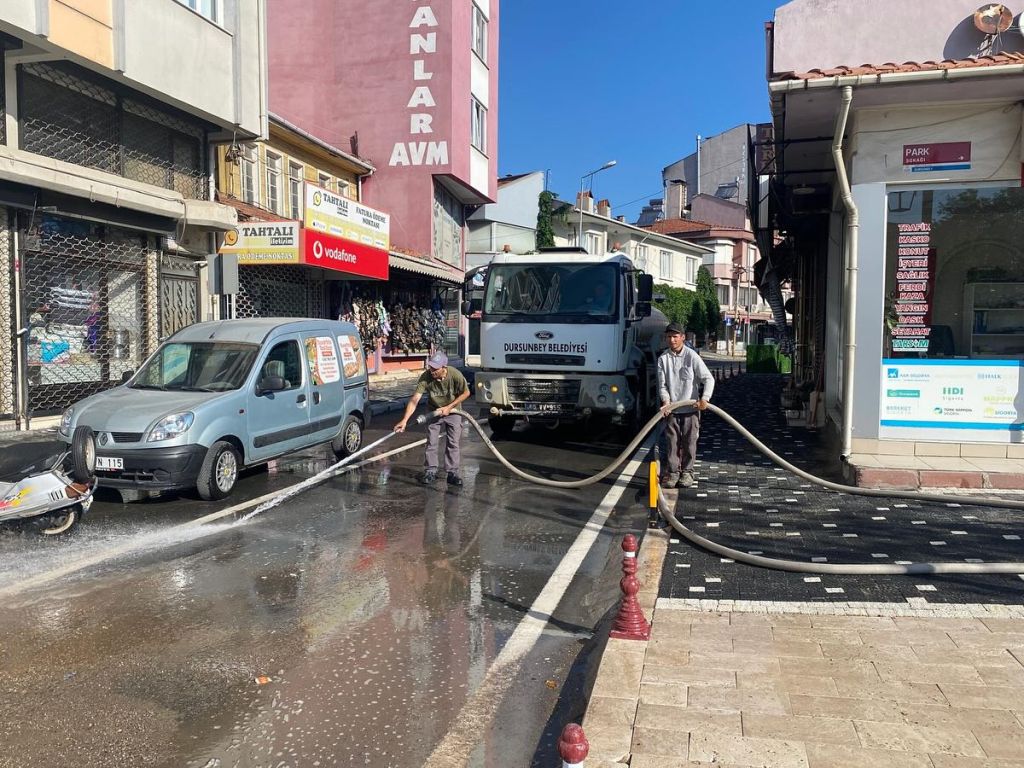 Dursunbey Belediyesi, vatandaşlara daha temiz, düzenli ve güvenli bir yaşam