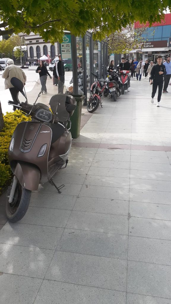 Balıkesir’de Motosiklet Krizi Büyüyor! 8e5effe7 fb19 4dae 9170 df807e4bad1b - Marmara Bölge Gazetesi