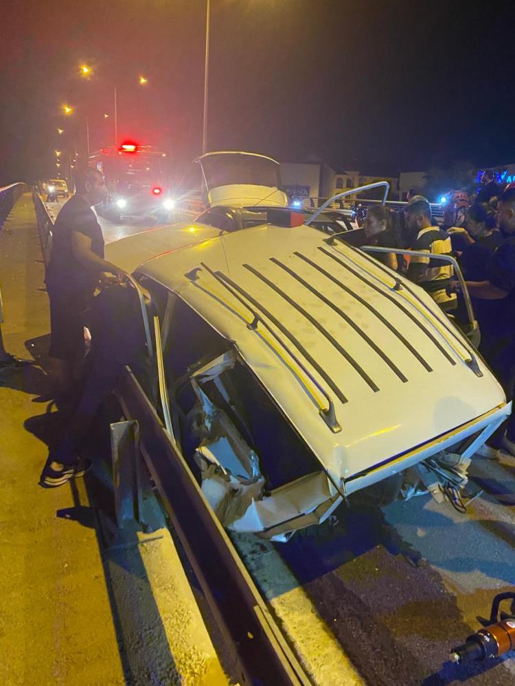 Balıkesir’de Kafa Kafaya Çarpışma! AW514088 04 - Marmara Bölge Gazetesi