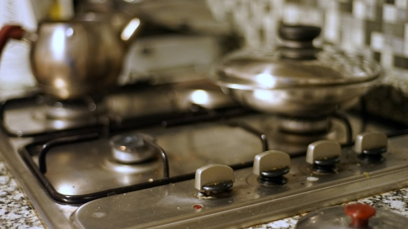 Balıkesir’de mutfağını doğal yollarla temizlemek isteyenler bu yönteme bayılacak. Karbonat