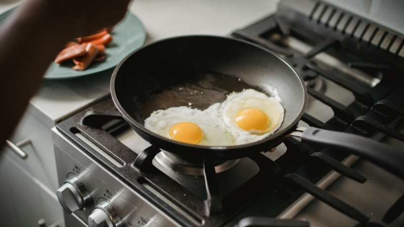 Yıllardır Yanlış Kullanıyormuşuz! Çelik Tavanızı Yapışmaz Hale Getirmenin Sırrı Adsiz tasarim 2 175 - Marmara Bölge Gazetesi