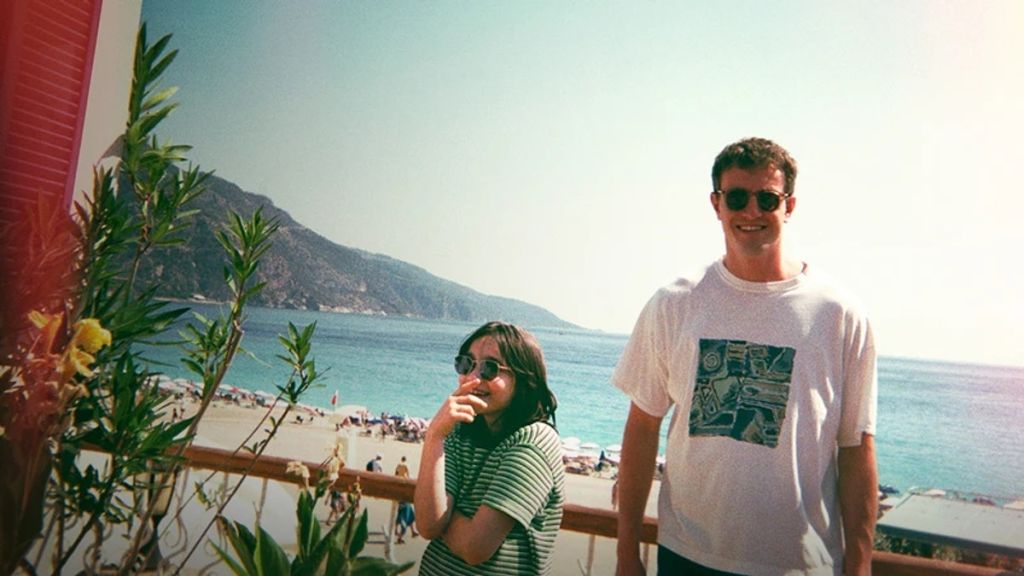 İzlerken Gözyaşlarınıza Engel Olamayacağınız 15 Unutulmaz Film Aftersun 1 - Marmara Bölge Gazetesi