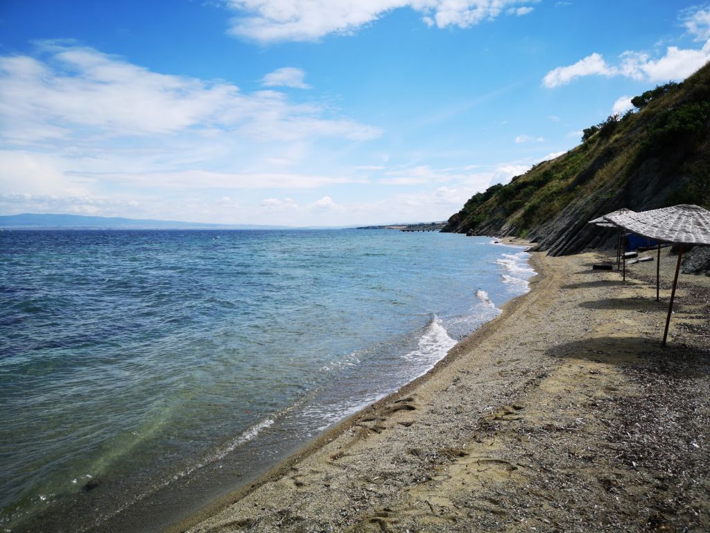 Çanakkale’nin huzur dolu köşelerinden Bolayır Plajı, berrak denizi ve sakin