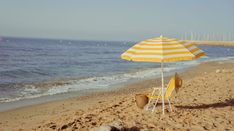 İzmir’in sevilen tatil ilçesi Urla, yaz aylarında deniz keyfi yapmak