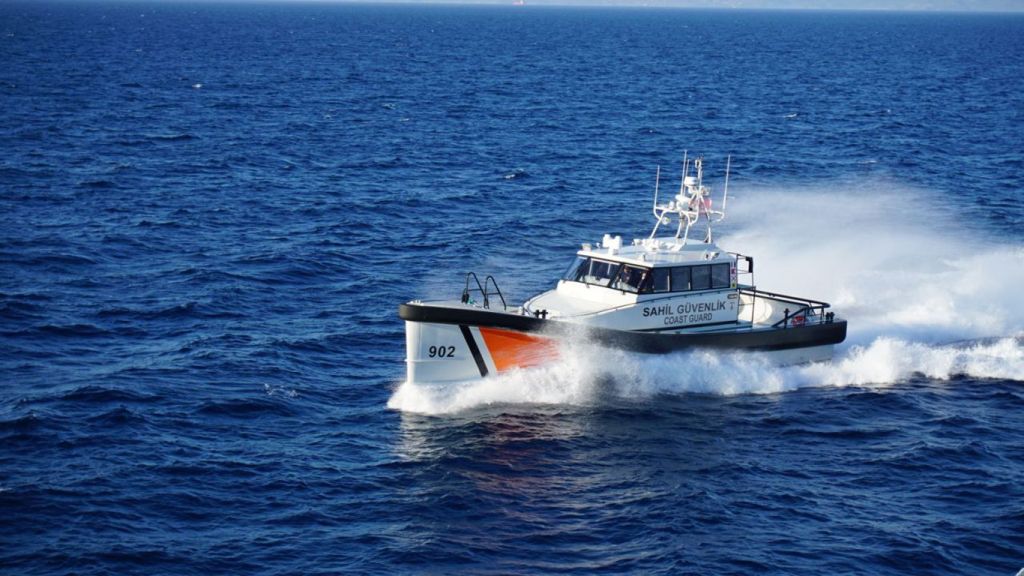Ayvalık’ta Bayram Coşkusu Denizle Buluşuyor Sar 902 - Marmara Bölge Gazetesi
