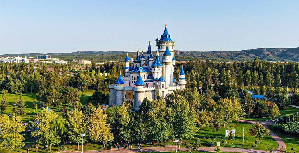 Sazova Park 2 - Marmara Bölge Gazetesi