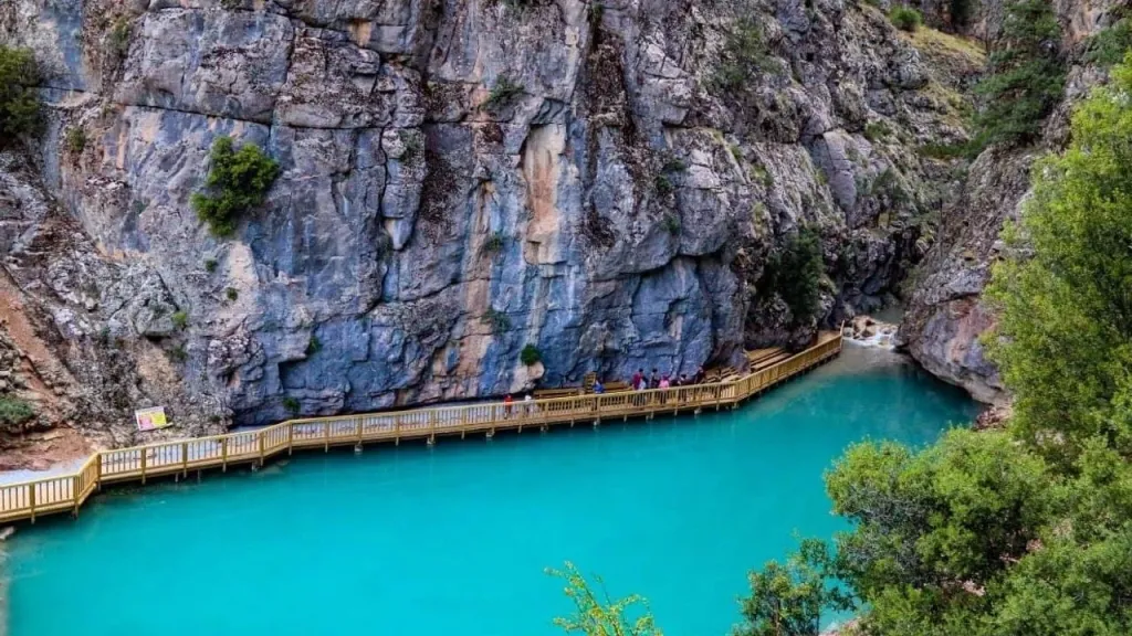 acipayam kanyonu 2 - Marmara Bölge Gazetesi