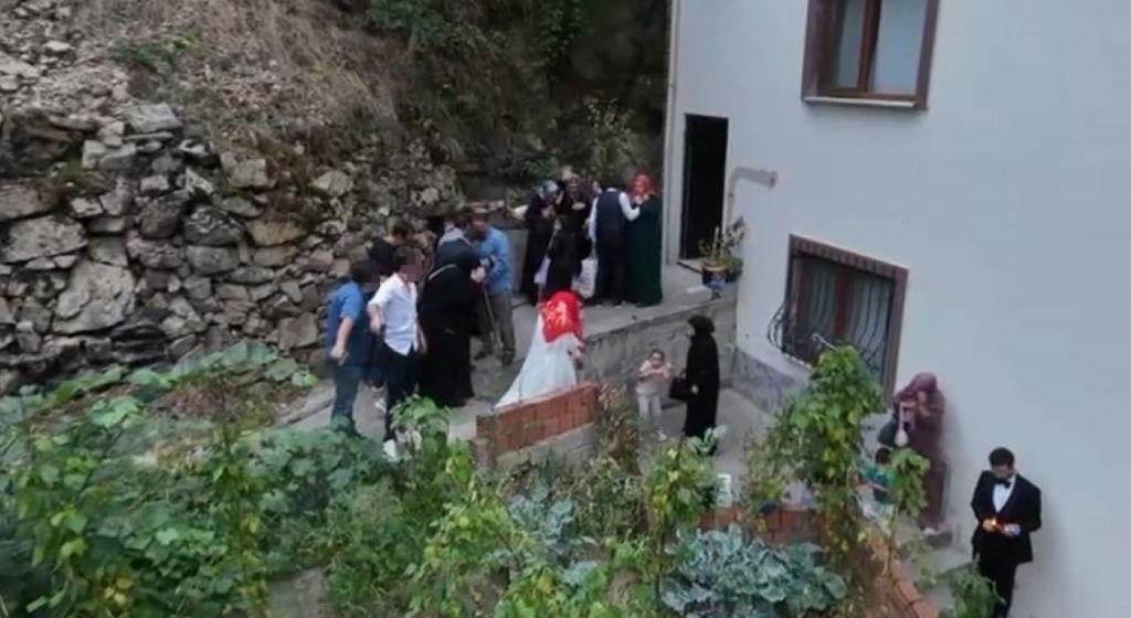 Gelin Alma Merasimi Kana Bulandı aw522687 06 - Marmara Bölge Gazetesi