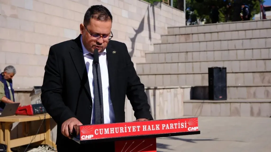 Aydın Büyükşehir Belediye Başkanı Özlem Çerçioğlu’nun CHP’den istifa ederek AK