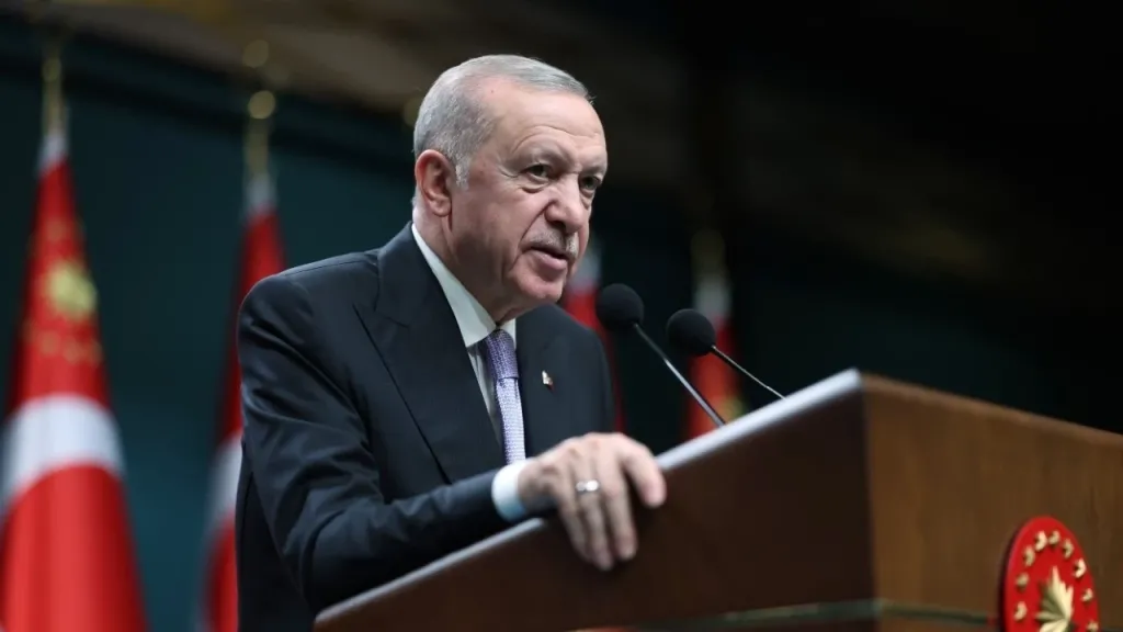 Cumhurbaşkanı Recep Tayyip Erdoğan, şehit ve gazi yakınlarına hitaben kaleme