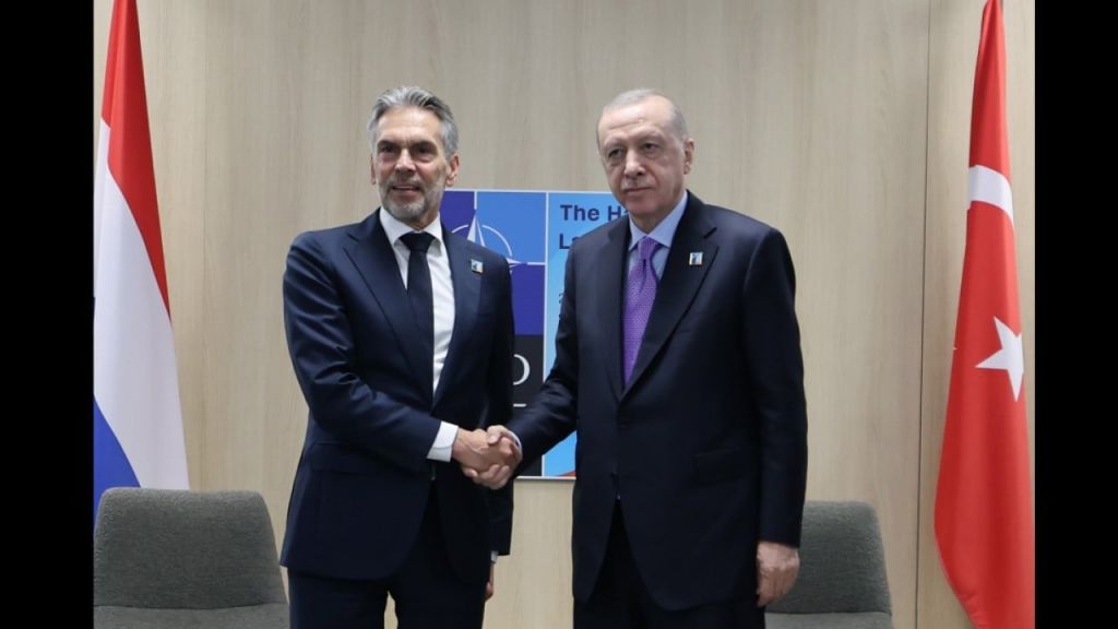 Erdoğan’dan Tarihi Rest “Asla Kabul Edilemez!” cumhurbaskani erdogan hollanda basbakani schoofun yuzune soyledi asla kabul edilemez a22aeb - Marmara Bölge Gazetesi