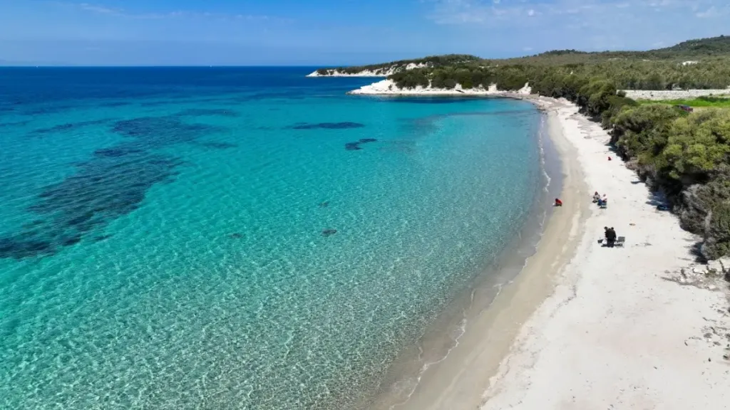 Balıkesir kıyılarında deniz suyu sıcaklığı 24,5-25,7 derece arasında seyrederken, Antalya