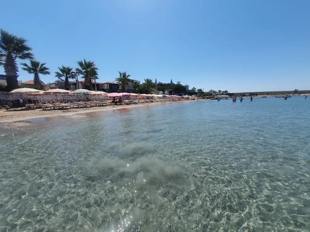 Muğla’nın incisi Fethiye’de, Büyük Samanlık Koyu’nun içinde yer alan Huzur