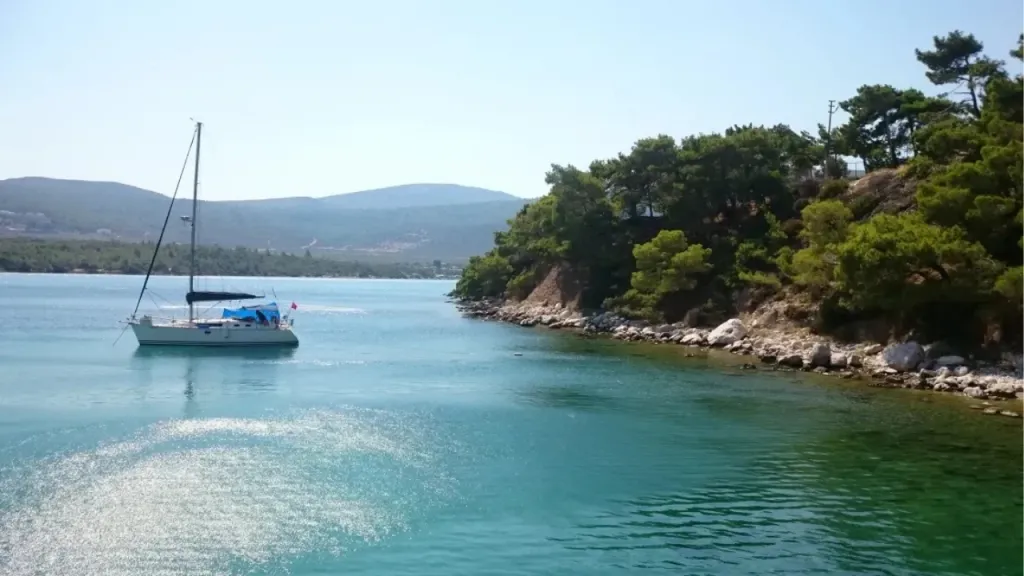 İzmir’in gizli kalmış koylarından biri, hem doğa severlerin hem de