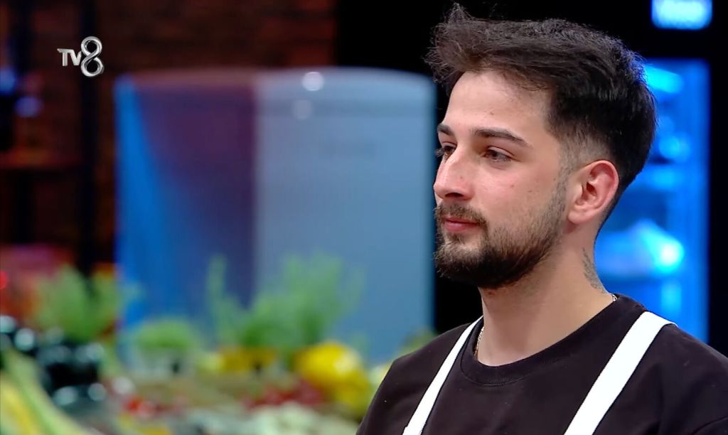 MasterChef 2025’te Final Heyecanı: Kadroya Giren Son İsim Belli Oldu masterchef ilhan kimdir kac yasinda nereli ilhan bugra karabulutun hayati ve kariyeri 17541750645247 1 - Marmara Bölge Gazetesi
