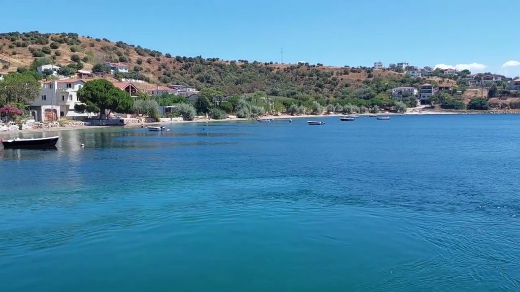 Cam Gibi Denizi ve Huzurlu Köy Yaşamıyla Balıkesir’in Saklı Hazinesi Keşfedilmeyi Bekliyor maxresdefault 1 1 - Marmara Bölge Gazetesi