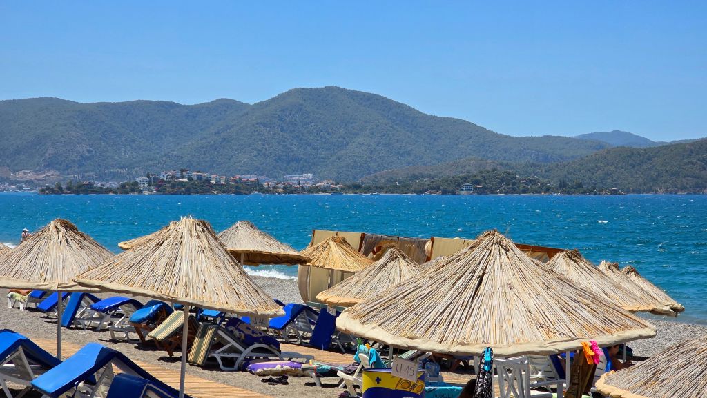 Rüzgar Sörfü, Sessizlik ve Sonsuz Mavi Bu Kıyıda Buluşuyor orig 2 - Marmara Bölge Gazetesi