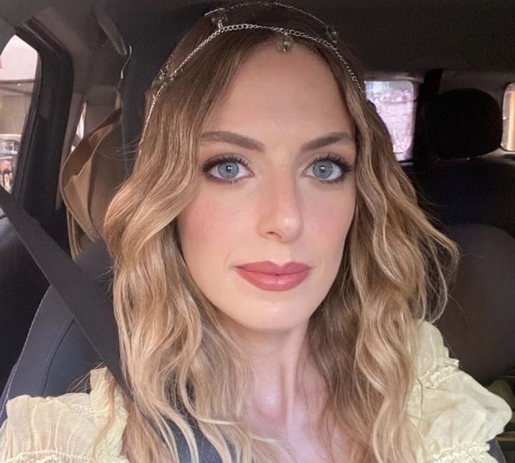 Ünlü oyuncu Bige Önal, yaz tatilinde yaşadığı beklenmedik bir olayla