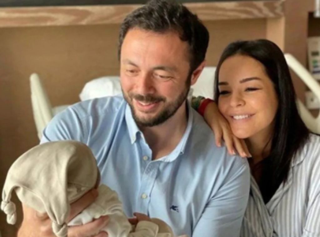 Bir dönem “örnek evlilik” denilerek gösterilen Bengü ile iş insanı