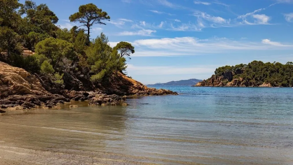 Fethiye’nin yeşil vadilerle çevrili doğasında, sakinliğiyle öne çıkan bir köy