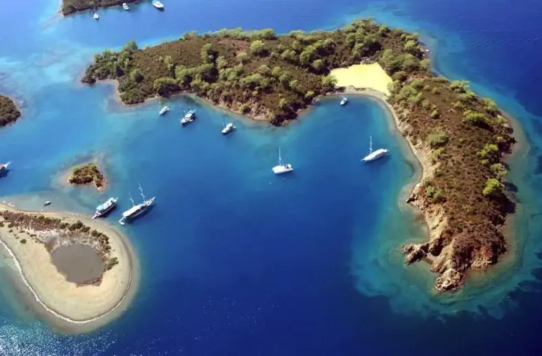 Ege’de Masmavi Bir Mola! yassica adalar 1.jpg - Marmara Bölge Gazetesi