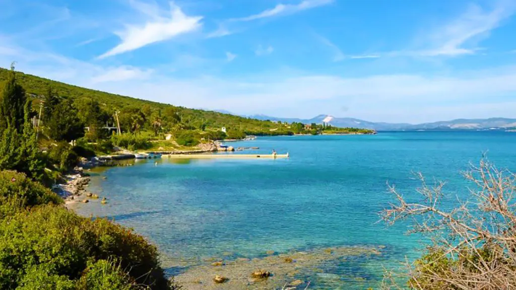 Ege’nin Şifalı Suları ve Altın Kumlarıyla Ünlü Plajı! 1653555146 59762658bb0b7f980217e05d64197bc8.jpg - Marmara Bölge Gazetesi