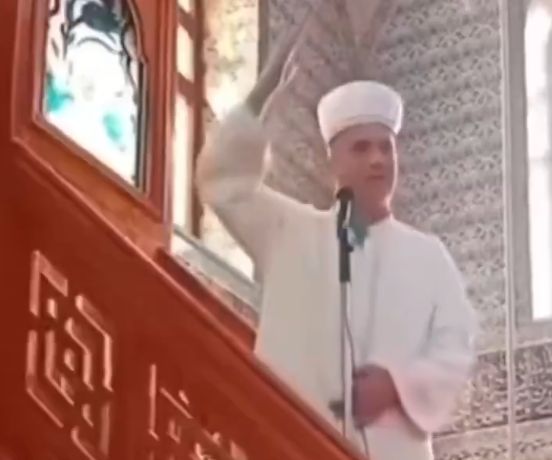 İmam Cemaate Kızdı Namazı Kıldırmadı! 1759010266 a7c4f3 - Marmara Bölge Gazetesi