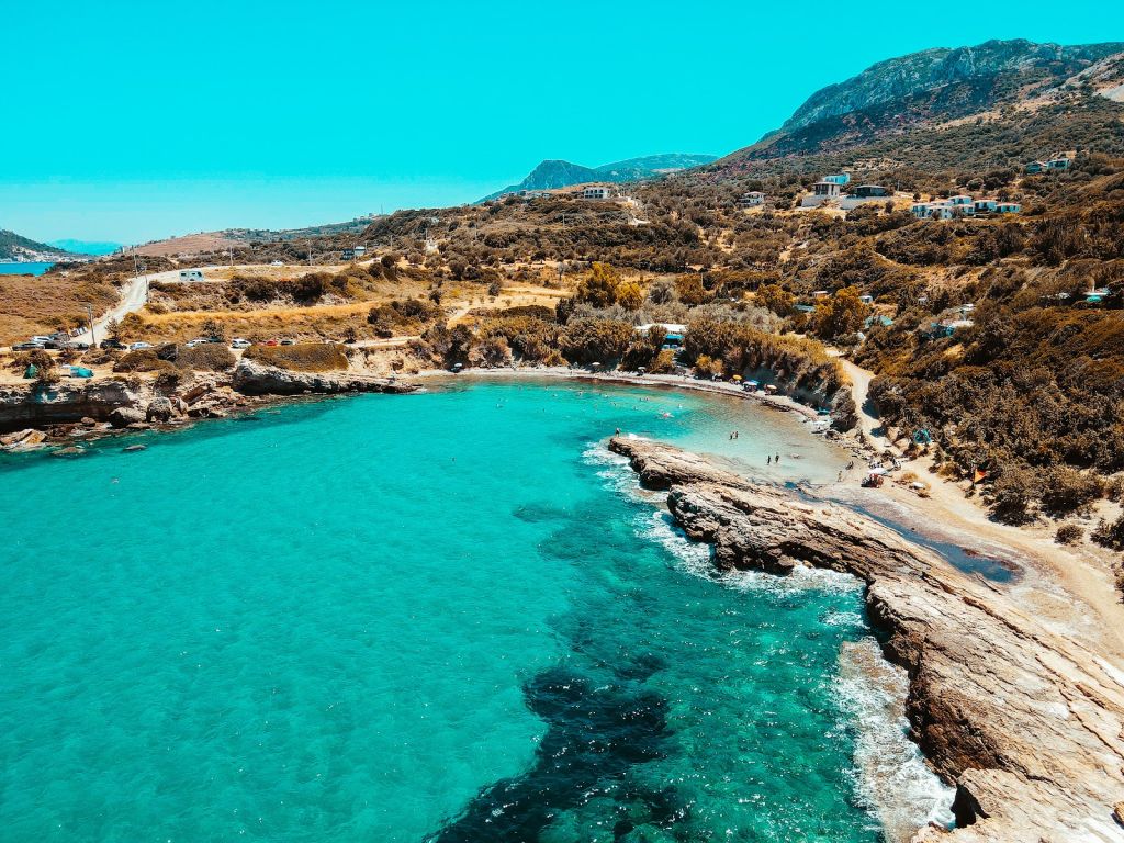 Ege Denizi’nin büyüleyici güzellikleri arasında gizlenmiş bir inci olan Dolungaz