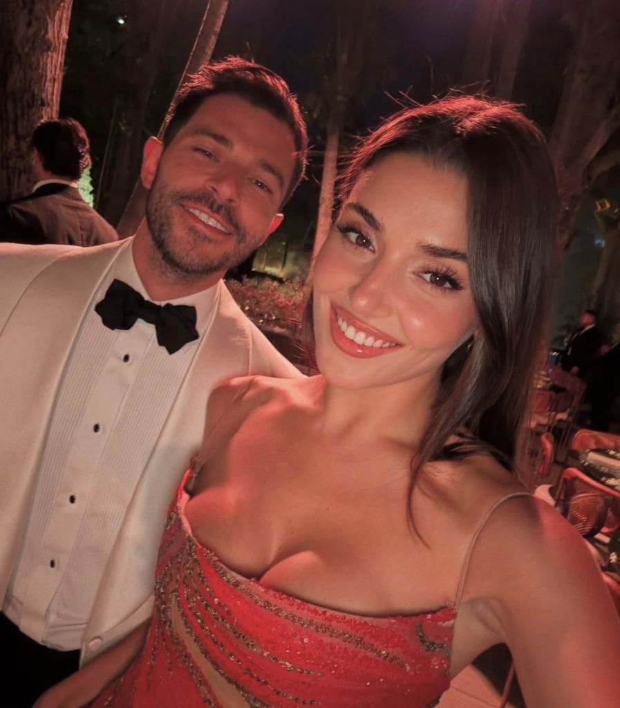 Ünlü oyuncu Hande Erçel ile iş insanı Hakan Sabancı’nın 3