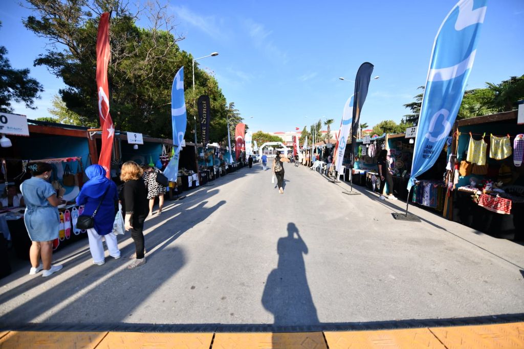 Balıkesir’de Kurtuluş Coşkusu Başladı! 3c858bc1 4c08 489c a860 16d5c4a658ce - Marmara Bölge Gazetesi