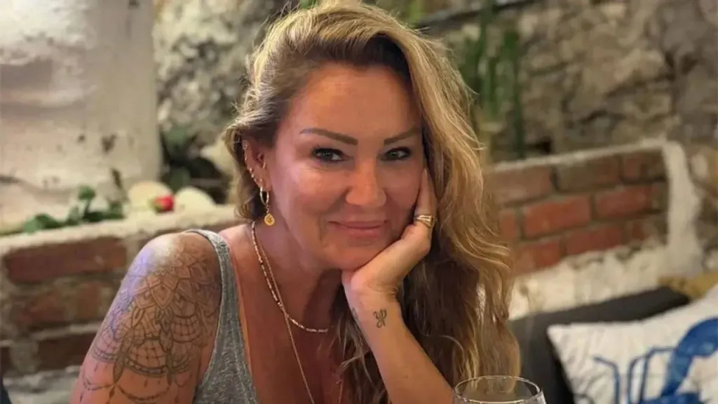 Ünlü oyuncu ve sunucu Pınar Altuğ, son dönemde hem sosyal